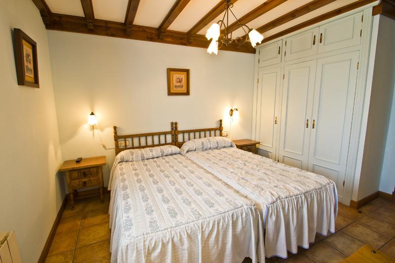 Hospedaje Granada San Vicente De La Barquera Zimmer foto